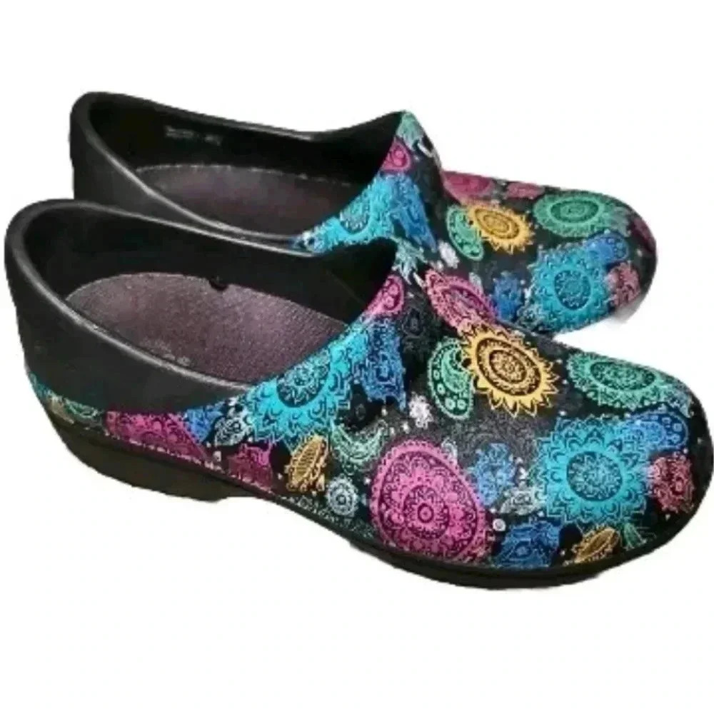 CrocsWomens Neria Pro II Printed Comfort Non Slip Work/ Outdoor Colorful Clogs 7 - Picture 2 of 11